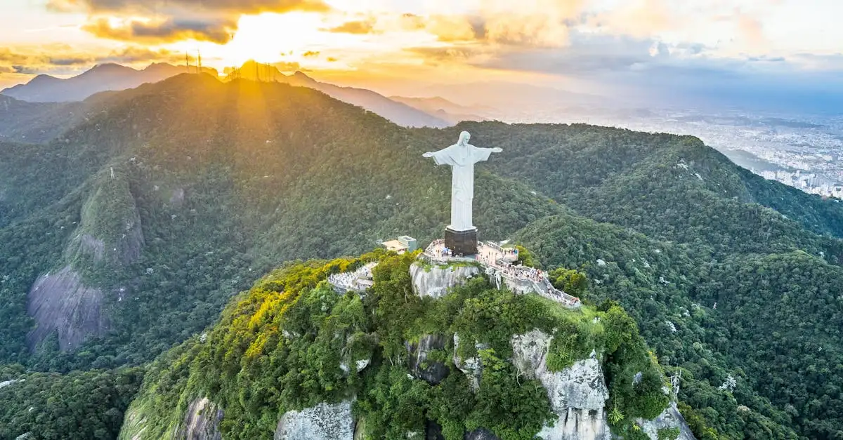 Wat is de naam van het standbeeld in Rio de Janeiro?