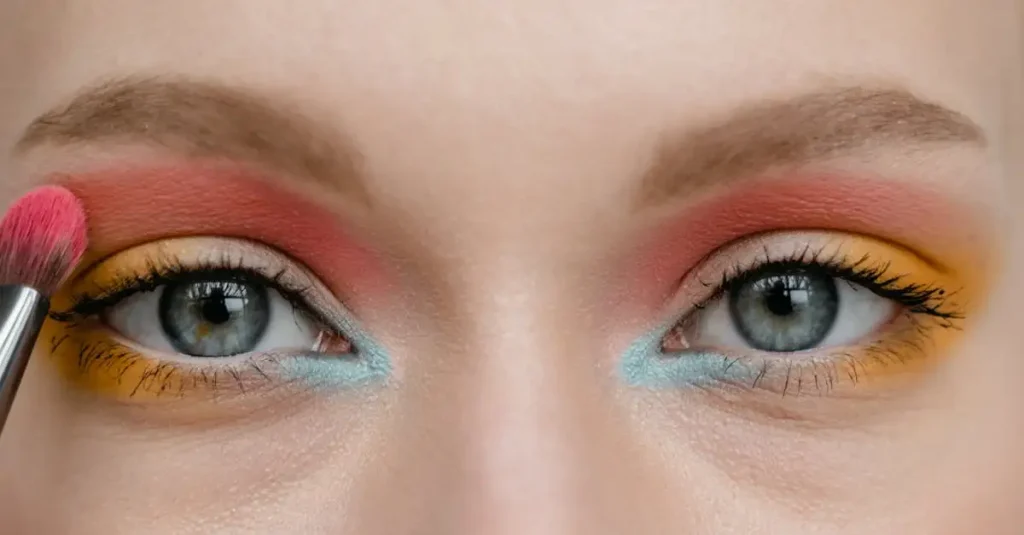 Welke oogschaduw bij blauw grijze ogen? Ontdek de beste tips!
