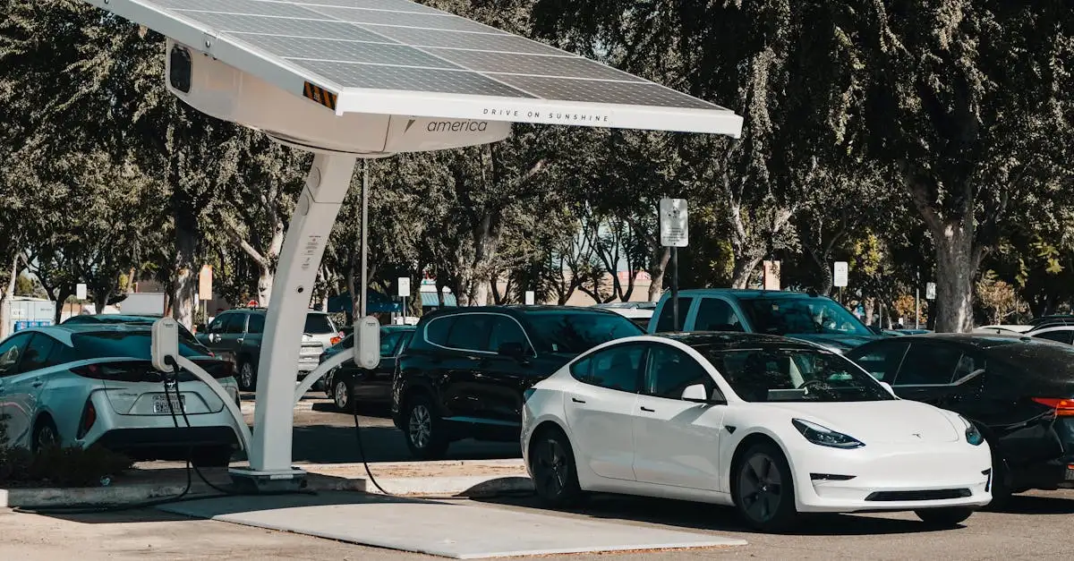 Welke rol speelde Tesla in de heropleving van elektrische auto's?